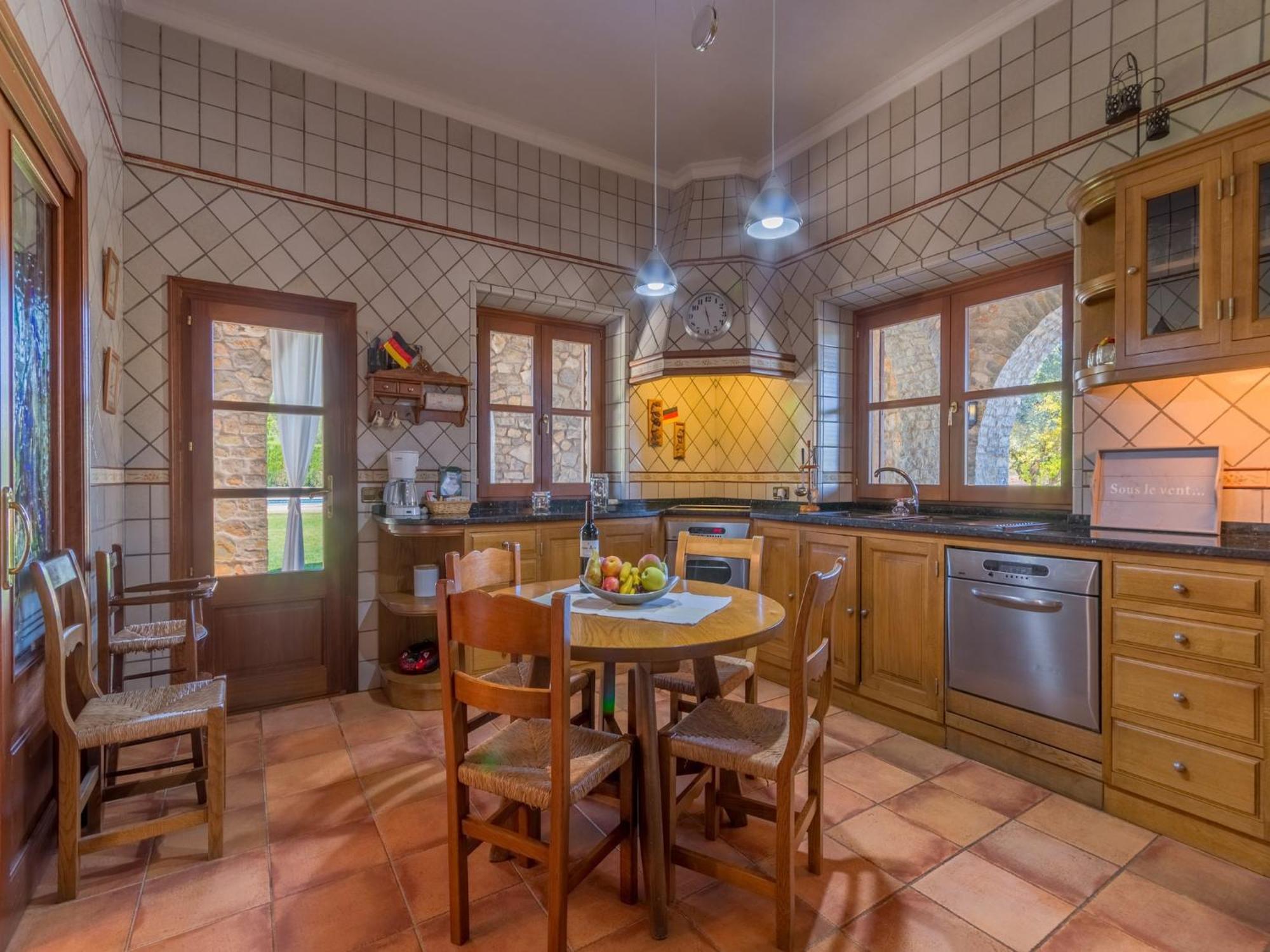 Charming In Arta
